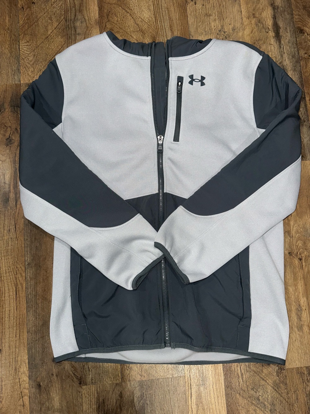 Under Armour Kids Performance Zip Jacket in Light Gray and Dark Gray
NWOT